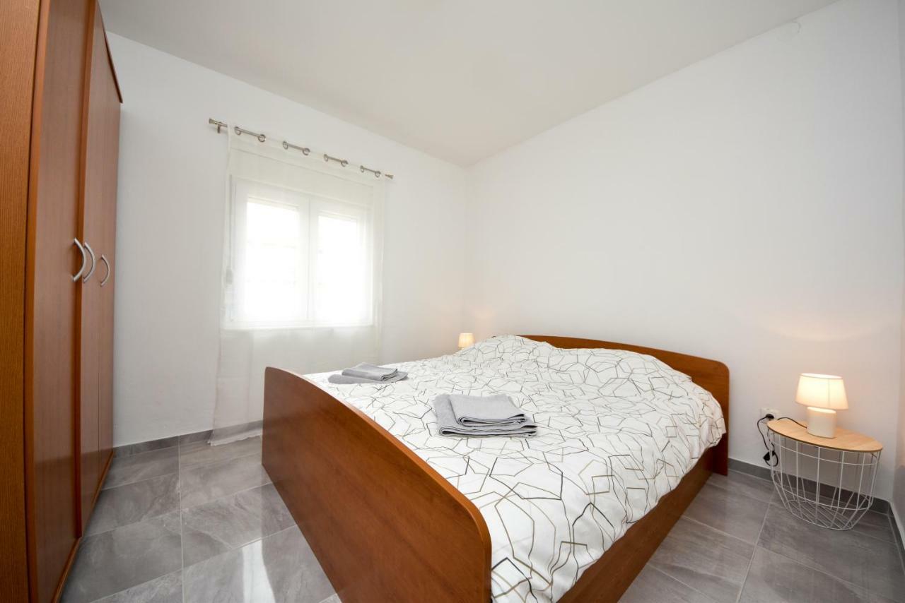 Apartment Lilly Zadar Exteriör bild